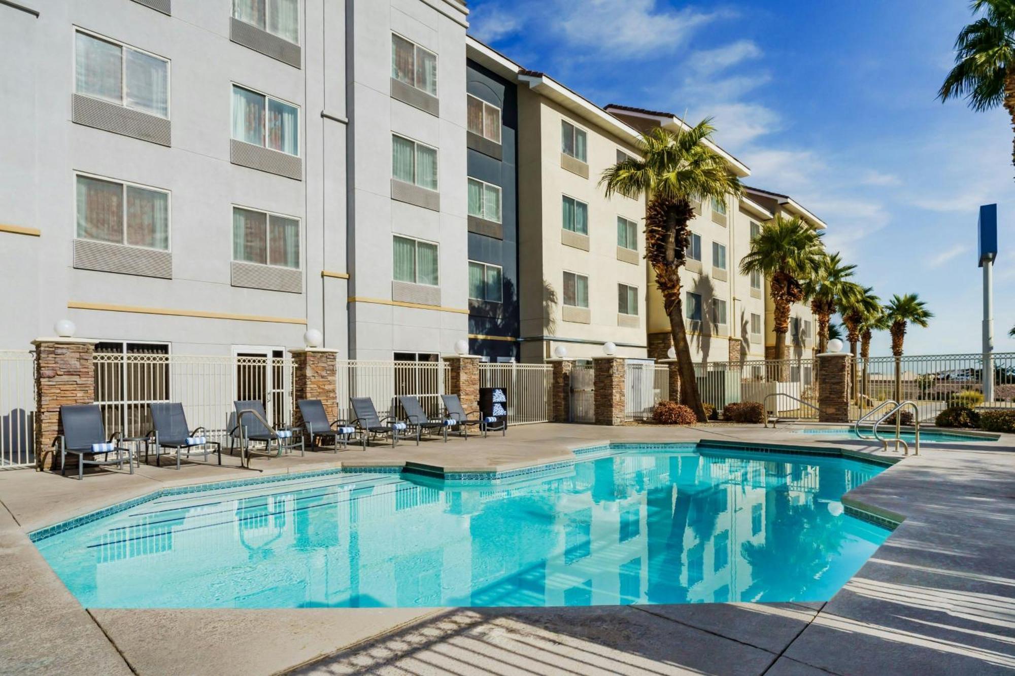 Fairfield By Marriott Inn & Suites Las Vegas Stadium Area מראה חיצוני תמונה